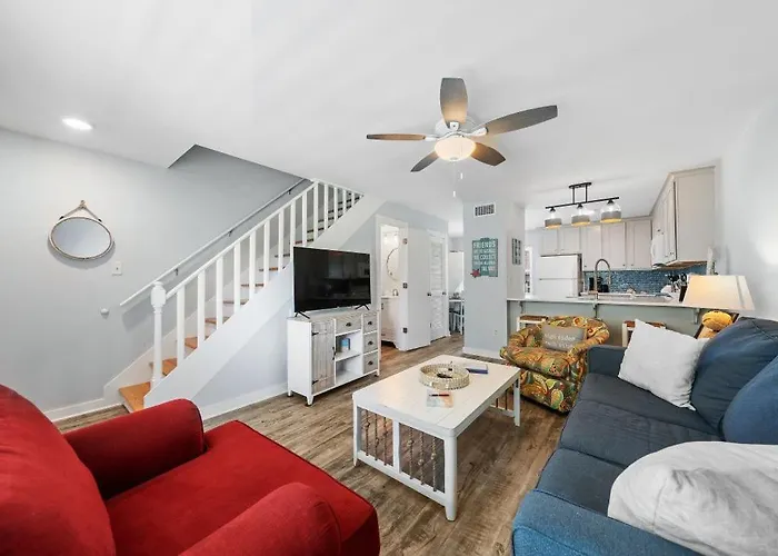 Apartment Dollar 28 By Youngs Suncoast *