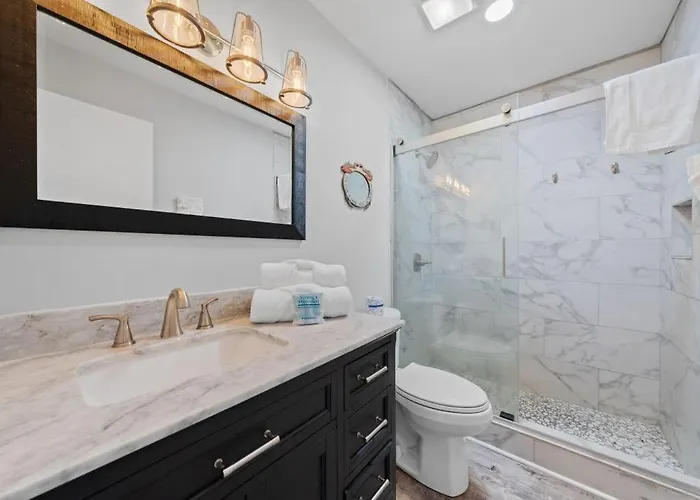 Dollar 28 By Youngs Suncoast Apartment *