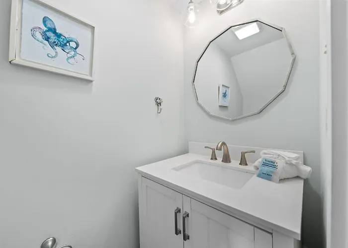 Apartment Dollar 28 By Youngs Suncoast Gulf Shores