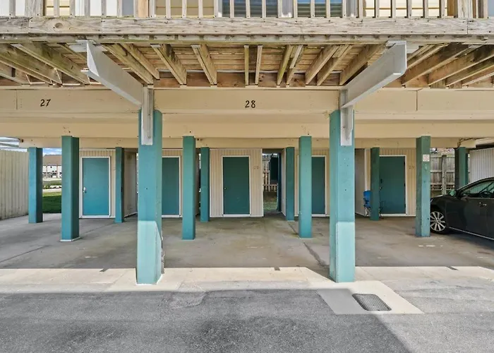 Dollar 28 By Youngs Suncoast *